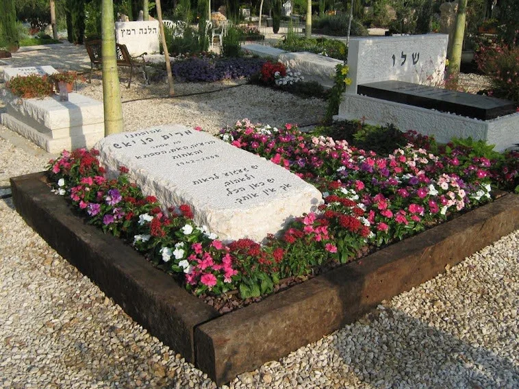 מצבה (37)
